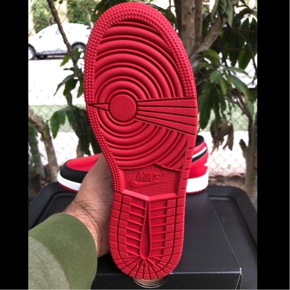 Nike Air Jordan 1 Low Bred Toe Chicago Red Size GS 6.5Y BRAND NEW without box - Picture 5 of 5